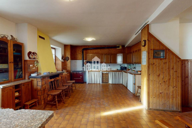 Casa semindipendente in vendita a Ivrea