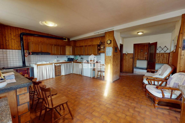 Casa semindipendente in vendita a Ivrea