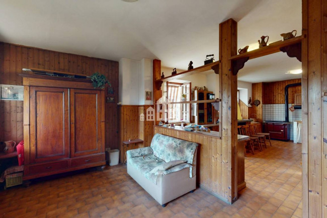 Casa semindipendente in vendita a Ivrea