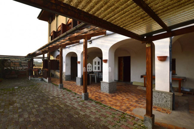 Casa semindipendente in vendita a Ivrea