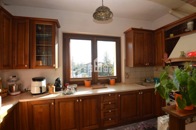 Bifamiliare in vendita a Cuorgnè