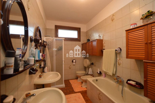 Bifamiliare in vendita a Cuorgnè