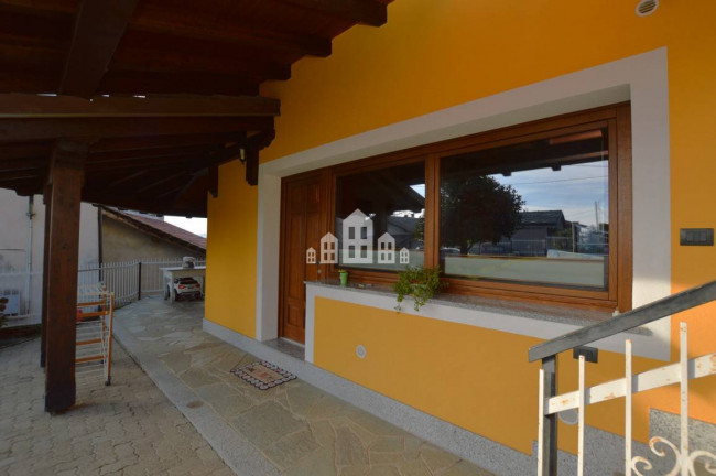 Bifamiliare in vendita a Cuorgnè