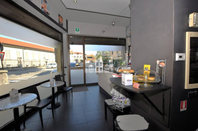 Attività commerciale in vendita a Cuorgnè