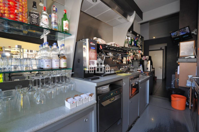 Attività commerciale in vendita a Cuorgnè