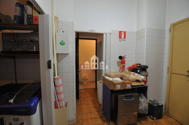 Attività commerciale in vendita a Cuorgnè