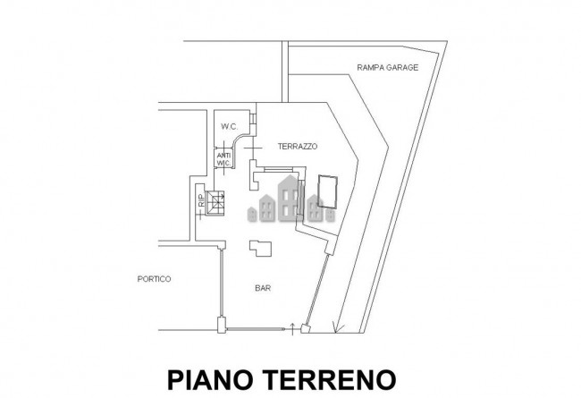 Attività commerciale in vendita a Cuorgnè