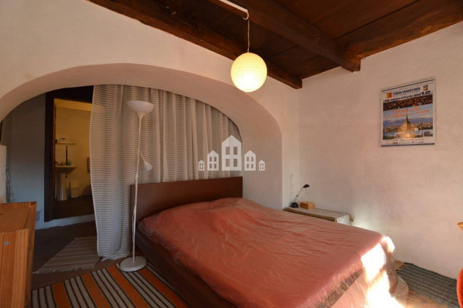 Casa semindipendente in vendita a Valchiusa