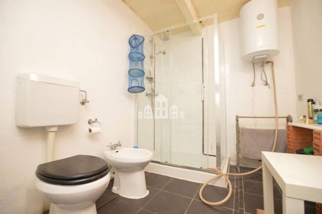 Casa semindipendente in vendita a Valchiusa