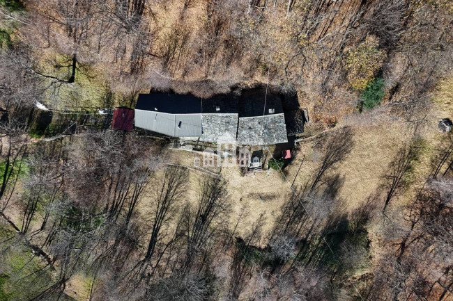 Casa semindipendente in vendita a Valchiusa