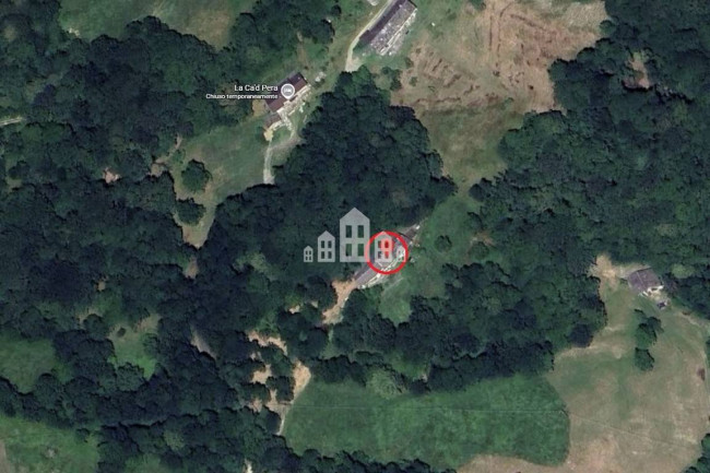 Casa semindipendente in vendita a Valchiusa