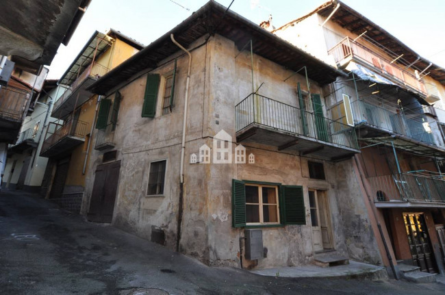 Casa semindipendente in vendita a Cuorgnè