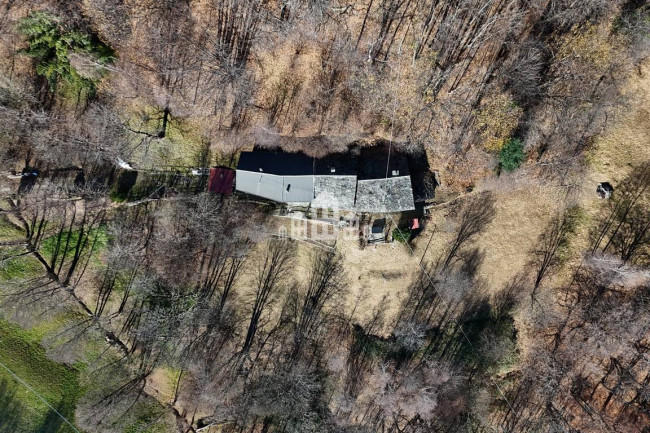 Casa semindipendente in vendita a Valchiusa