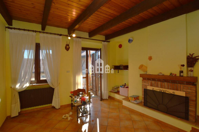 Palazzina in vendita a Rivara