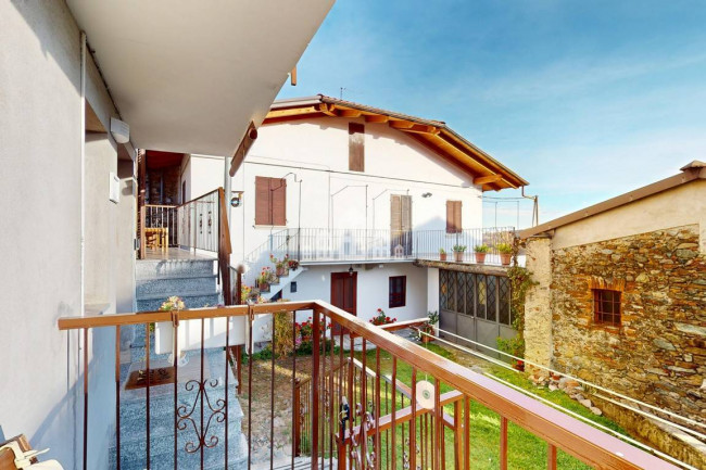 Casa semindipendente in vendita a Strambinello