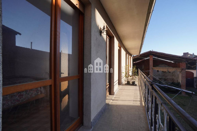 Casa semindipendente in vendita a Ozegna