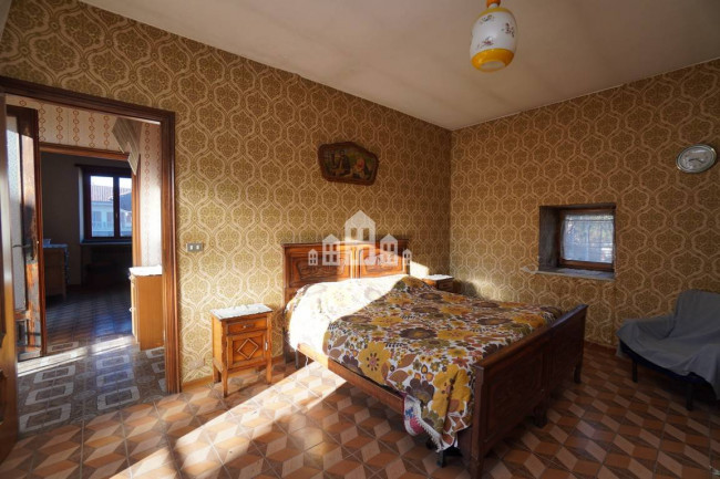 Casa semindipendente in vendita a Ozegna