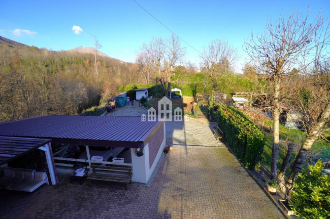 Bifamiliare in vendita a Canischio