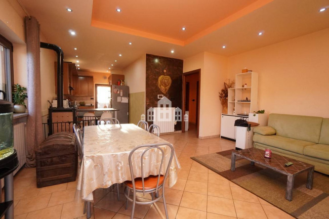 Bifamiliare in vendita a Canischio