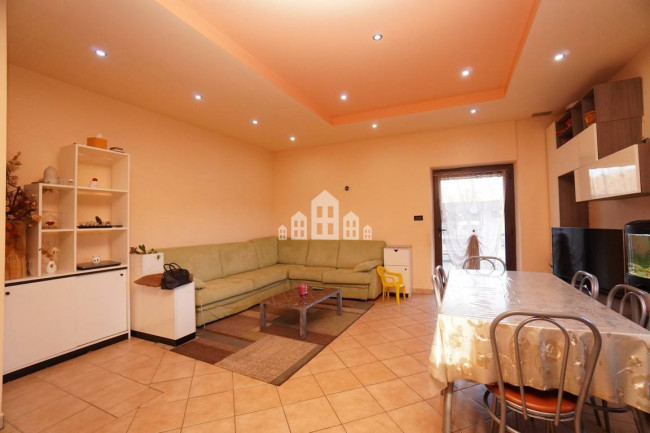 Bifamiliare in vendita a Canischio