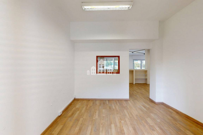 Retail space for rent in Pont-Saint-Martin