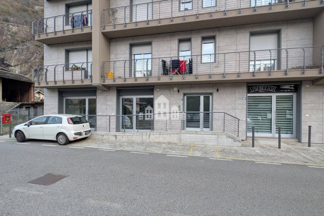 Retail space for rent in Pont-Saint-Martin