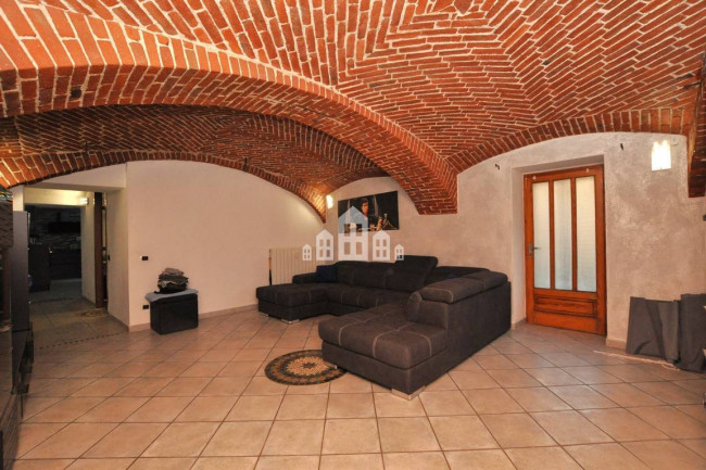 Casa semindipendente in vendita a Ozegna