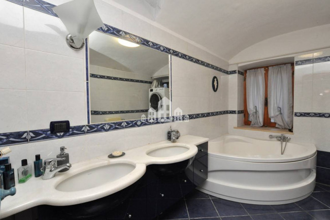 Casa semindipendente in vendita a Ozegna