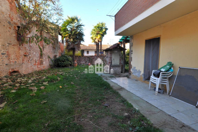 Casa semindipendente in vendita a Ozegna