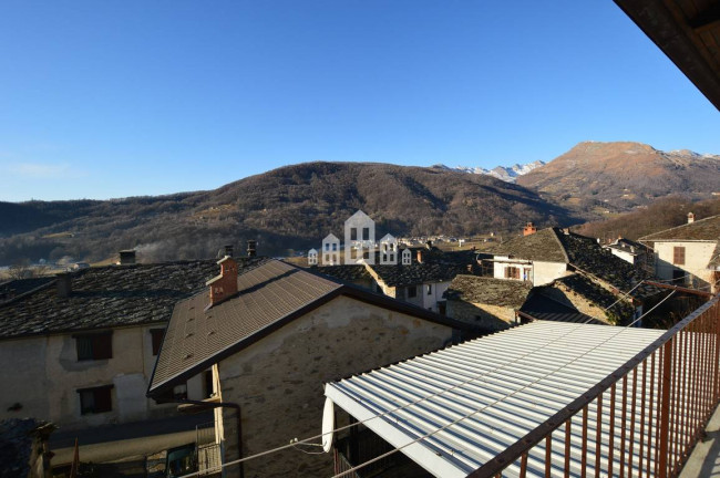 Appartamento indipendente in affitto a Valchiusa