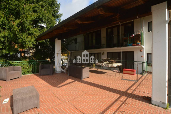 Casa indipendente in vendita a Brosso