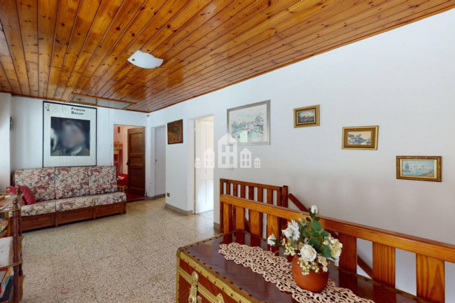 Casa indipendente in vendita a Brosso