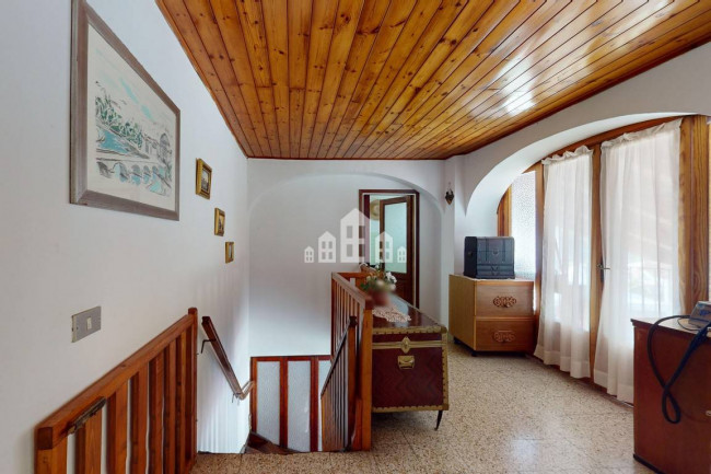 Casa indipendente in vendita a Brosso
