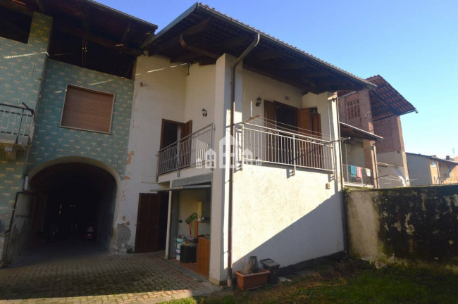 Casa semindipendente in vendita a Salassa