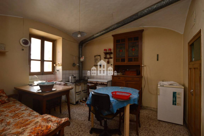 Casa semindipendente in vendita a Val di Chy