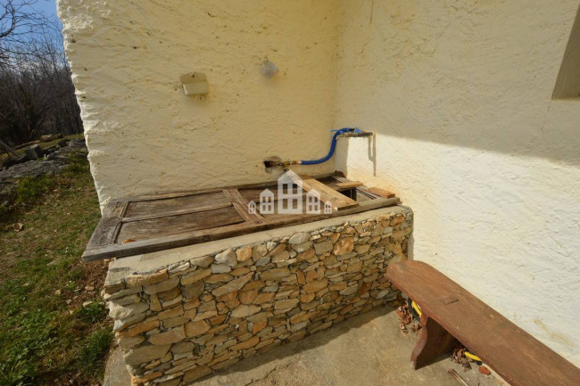 Casa semindipendente in vendita a Traversella
