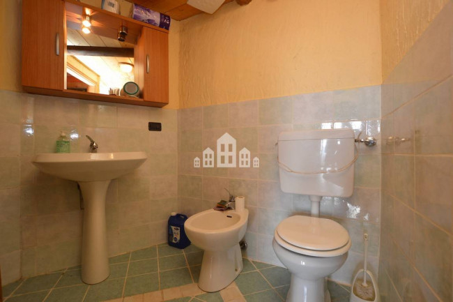 Casa semindipendente in vendita a Traversella