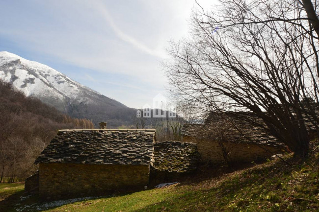 Casa semindipendente in vendita a Traversella