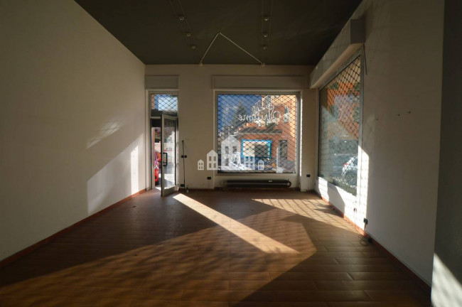 Locale commerciale in vendita a Pont-Canavese