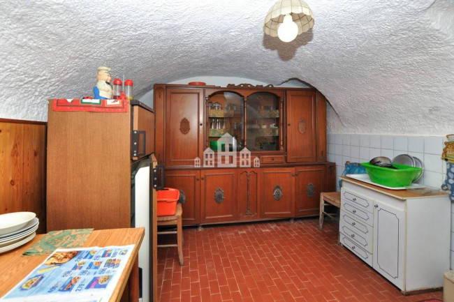 Casa semindipendente in vendita a Pratiglione
