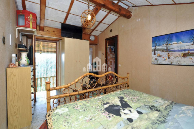 Casa semindipendente in vendita a Pratiglione