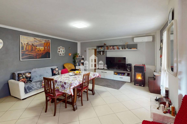 Casa semindipendente in vendita a Valperga