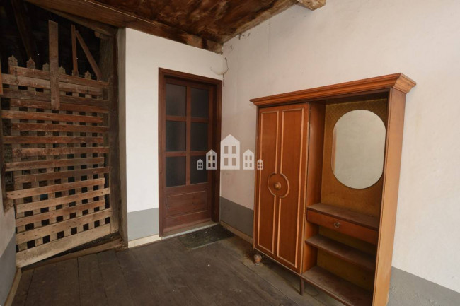 Casa semindipendente in vendita a Rueglio