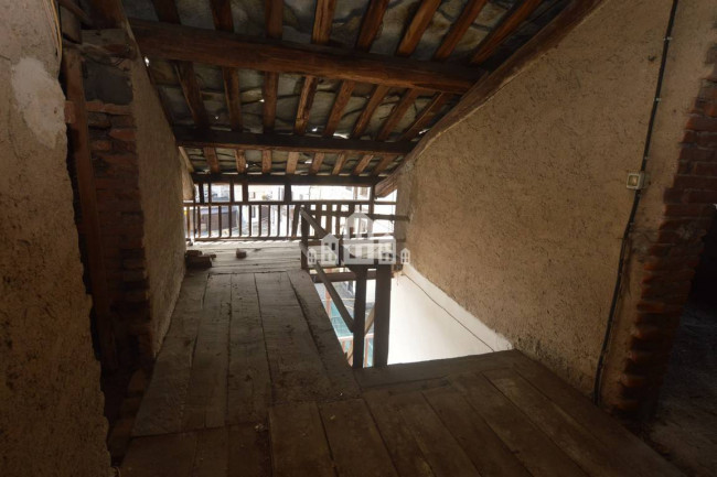 Casa semindipendente in vendita a Rueglio