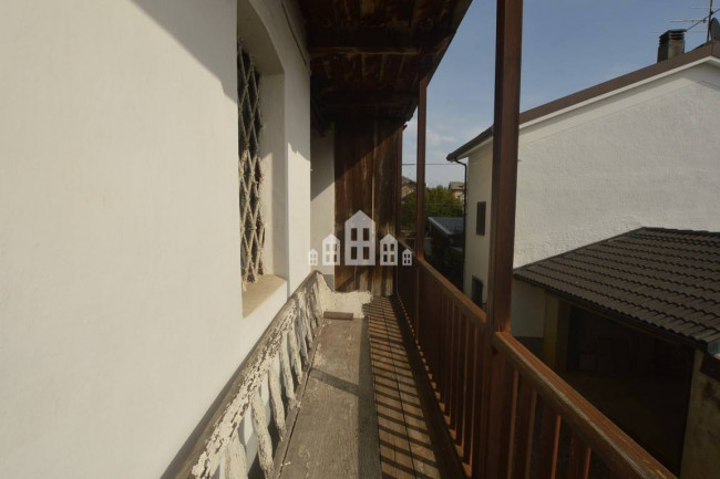 Casa semindipendente in vendita a Rueglio