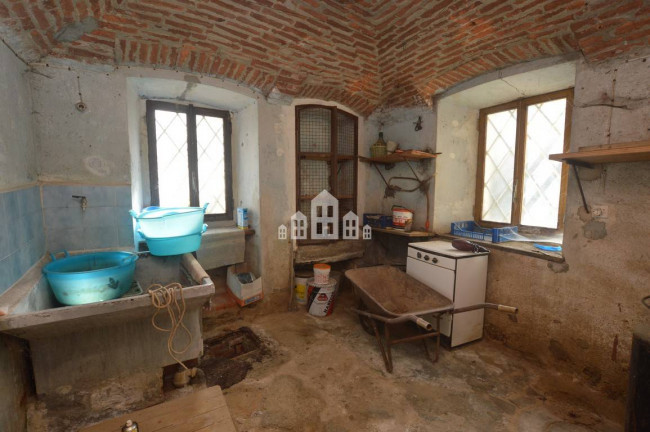 Casa semindipendente in vendita a Rueglio
