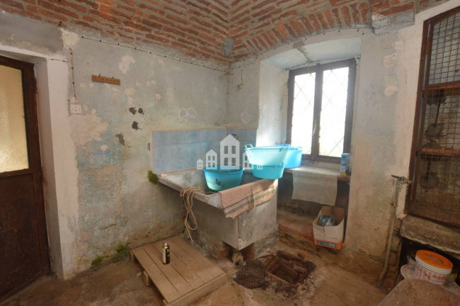 Casa semindipendente in vendita a Rueglio