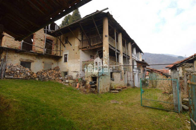 Casa semindipendente in vendita a Canischio