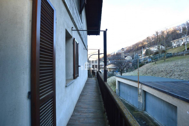 Casa semindipendente in vendita a Brosso