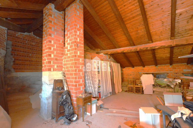 Casa semindipendente in vendita a Brosso